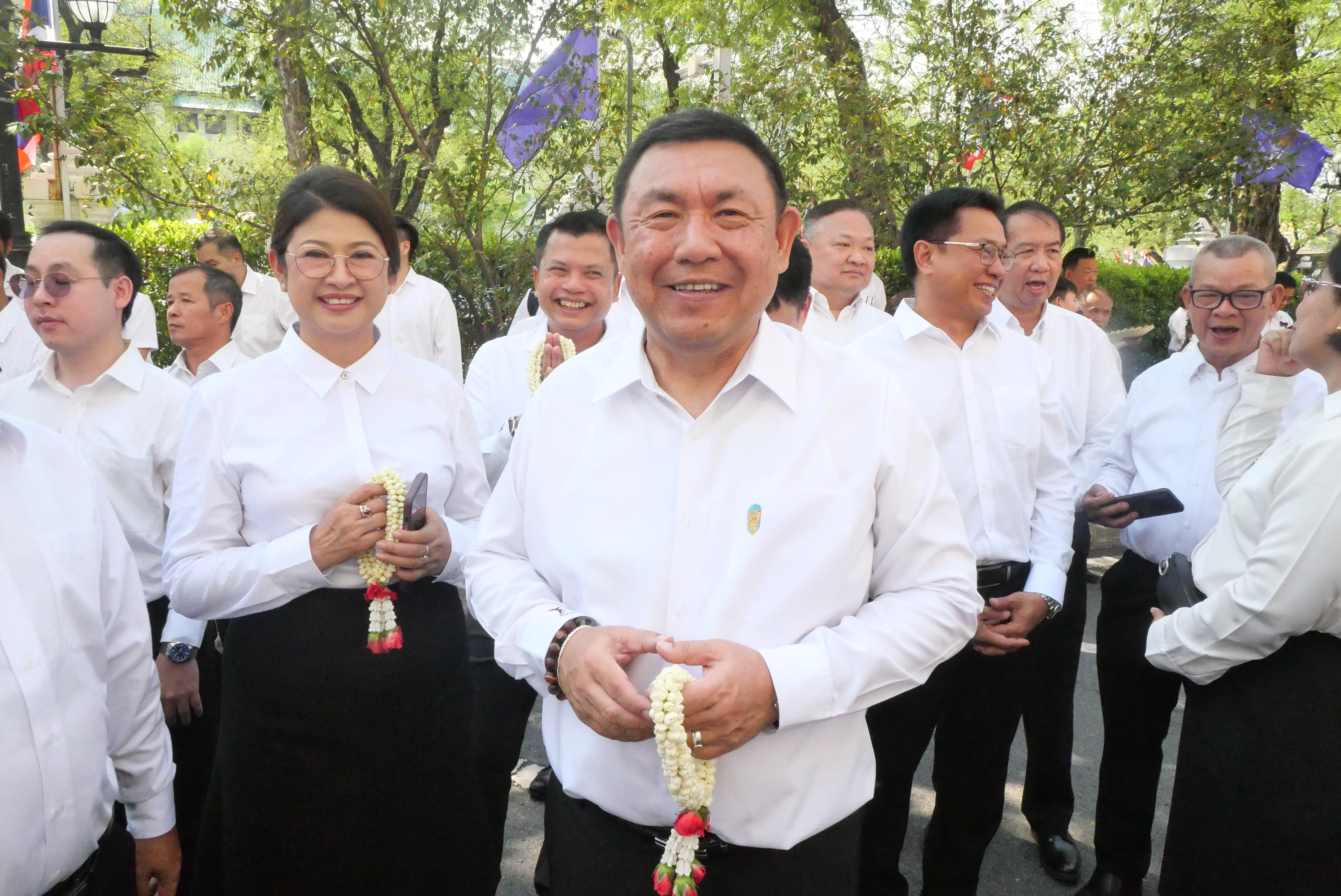 title - คณะผู้บริหาร ส.ป.ก. ร่วมพิธีสักการะสิ่งศักดิ์สิทธิ์ประจำกระทรวงเกษตรและสหกรณ์ ในโอกาสเข้ารับตำแหน่งของรัฐมนตรีว่าการกระทรวงเกษตรและสหกรณ์ และรัฐมนตรีช่วยว่าการกระทรวงเกษตรและสหกรณ์ 